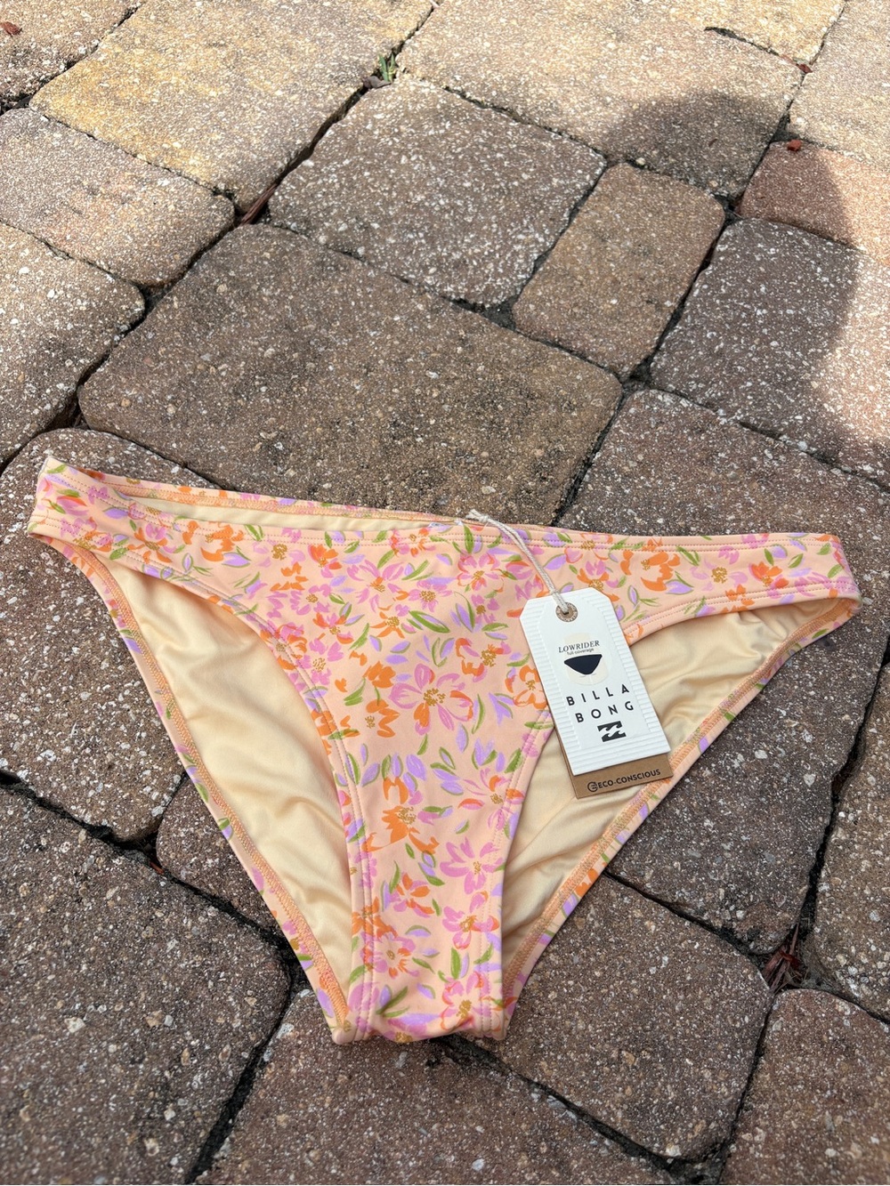 NWT Billabong Pink Floral Bikini Bottoms